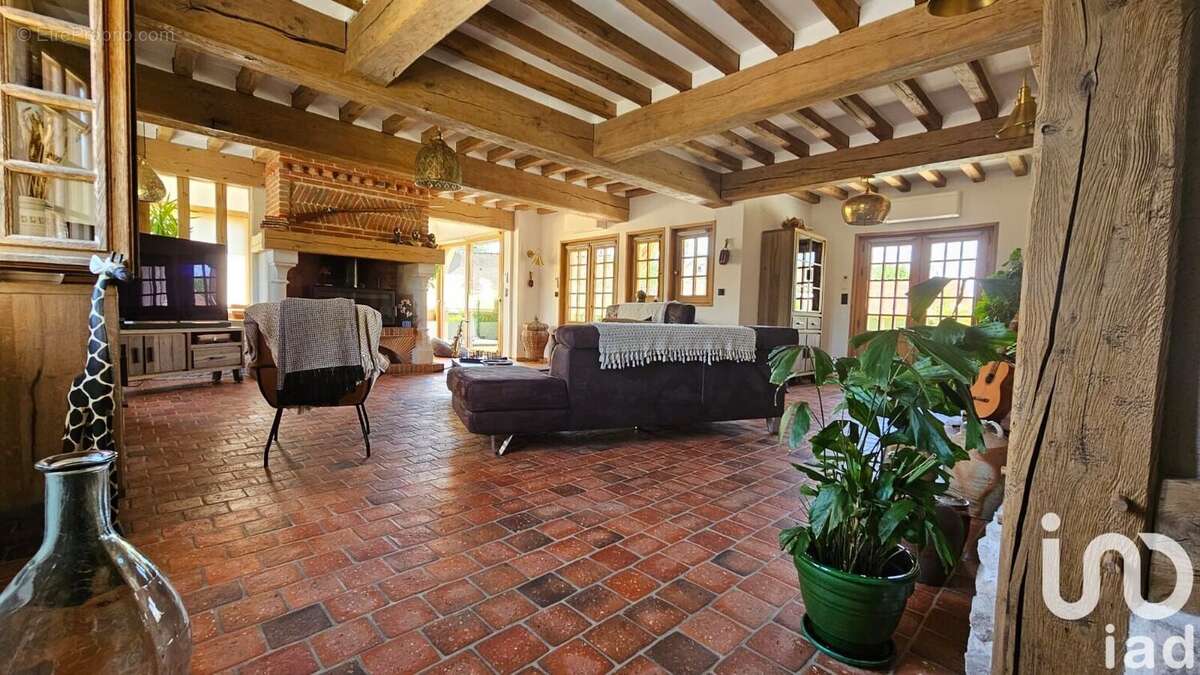 Maison 262 m² à Le Vaumain  - photo 2