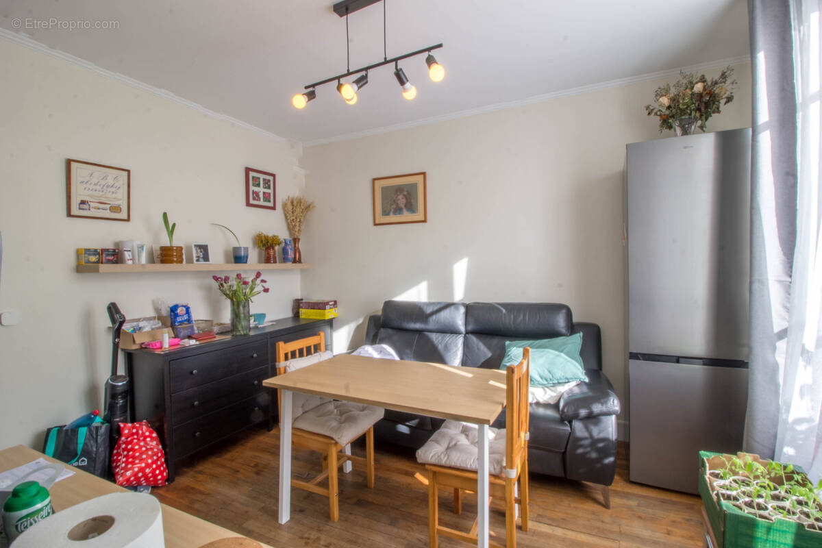 Photo Appartement à Clamart au prix de 193 000€