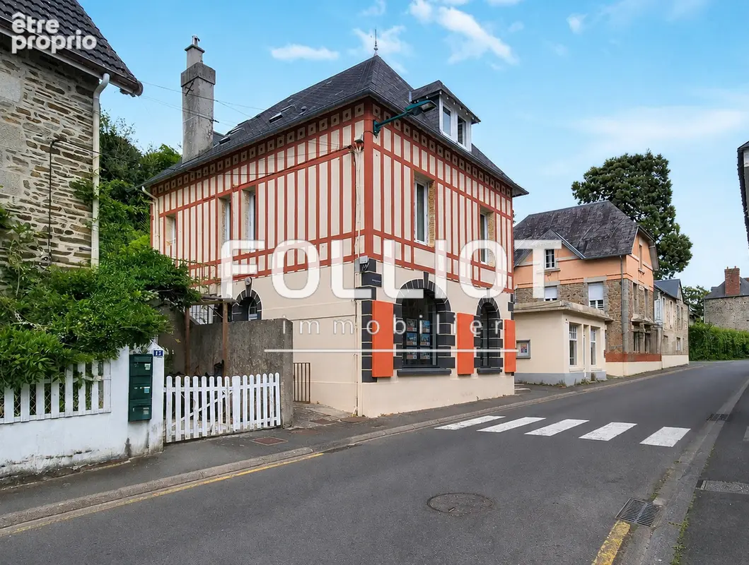 A vendre Saint Jean le Thomas Immeuble avec local commercial, deux appartements, jardin et garage - photo 18