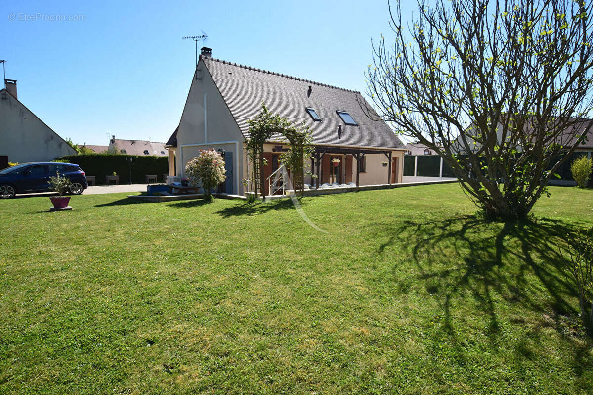 Maison à RAMPILLON