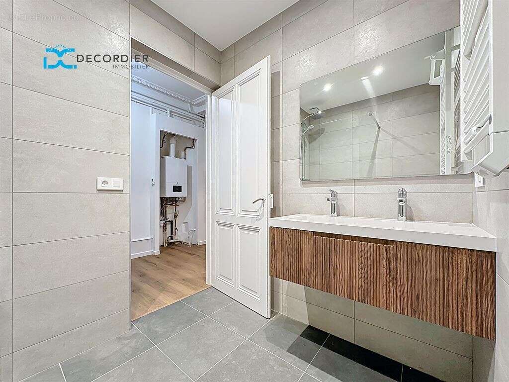 Appartement à EVIAN-LES-BAINS