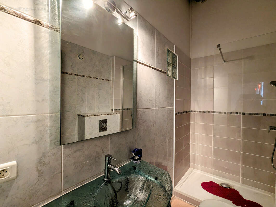 Maison à ESPONDEILHAN