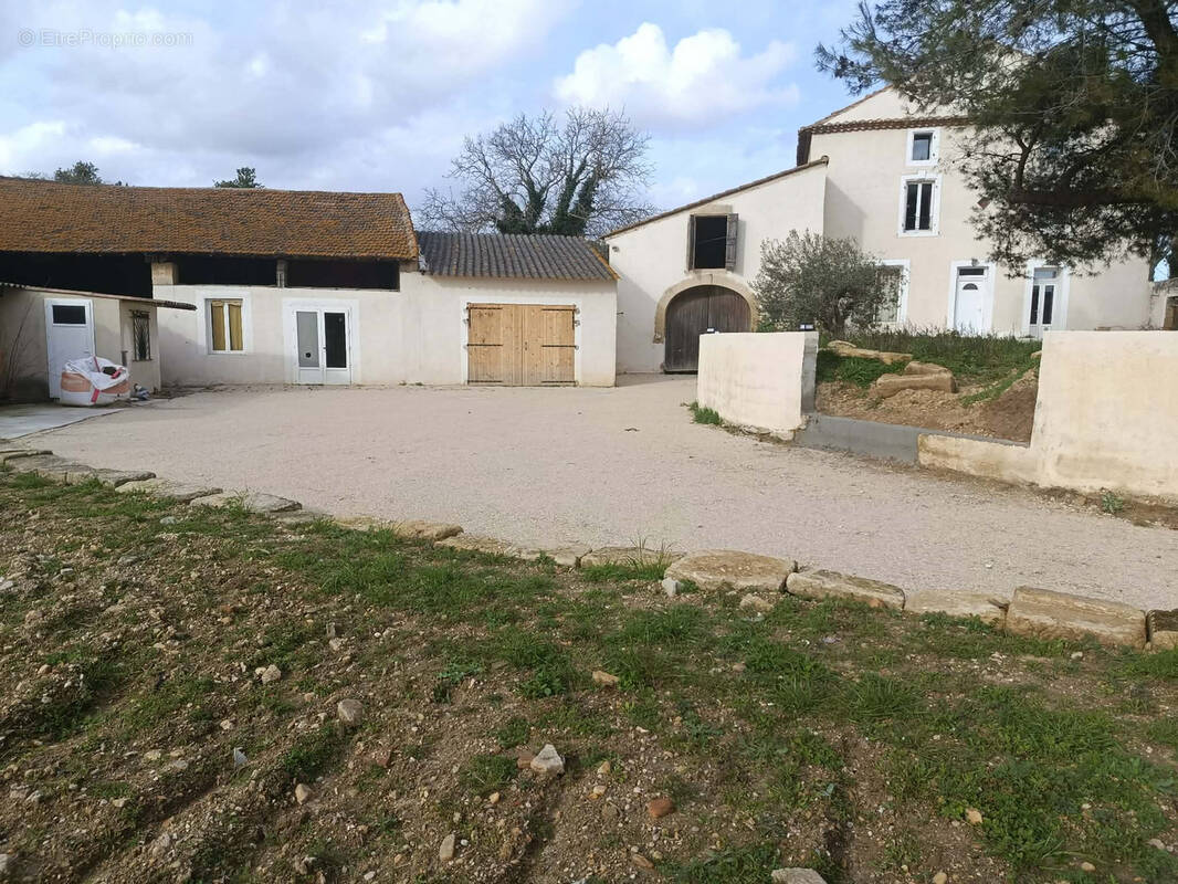 Maison à CASTILLON-DU-GARD