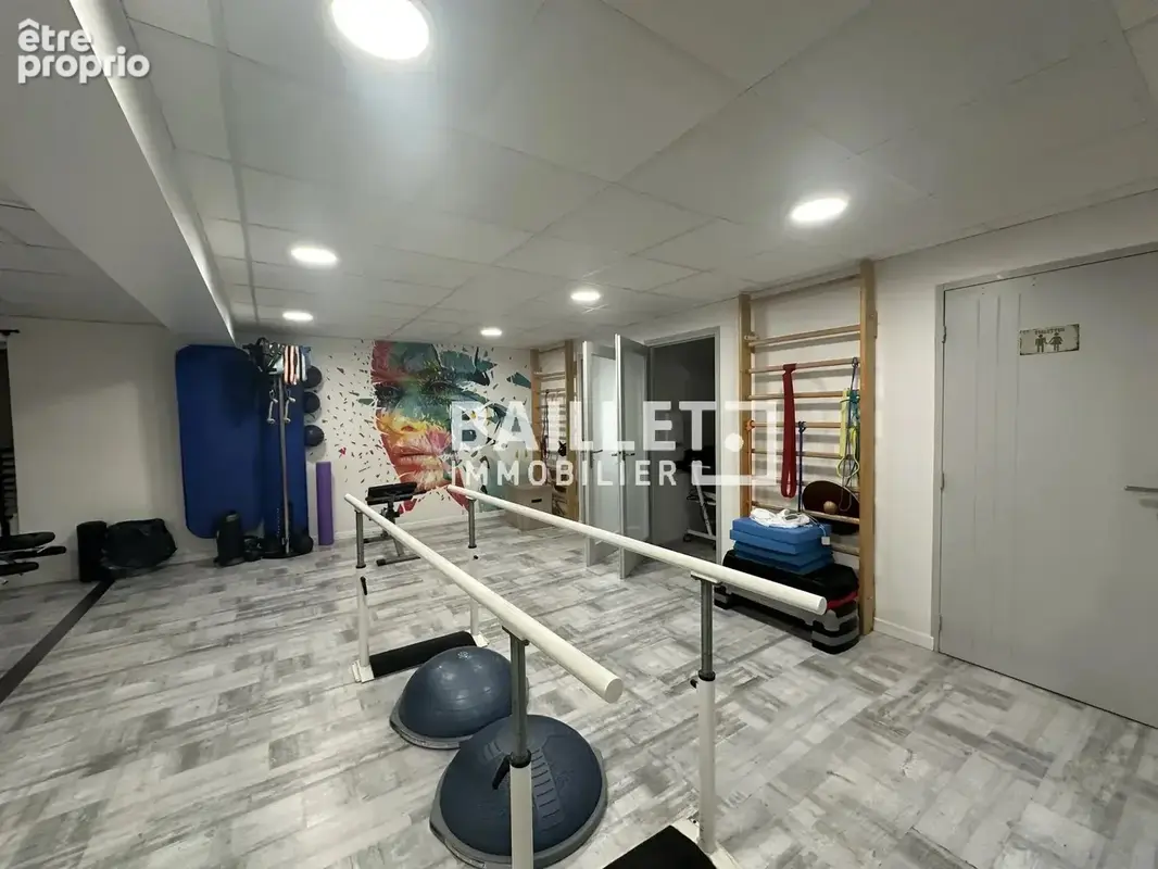 Antibes – bureau de 109 m² à vendre – proche port vauban - photo 10