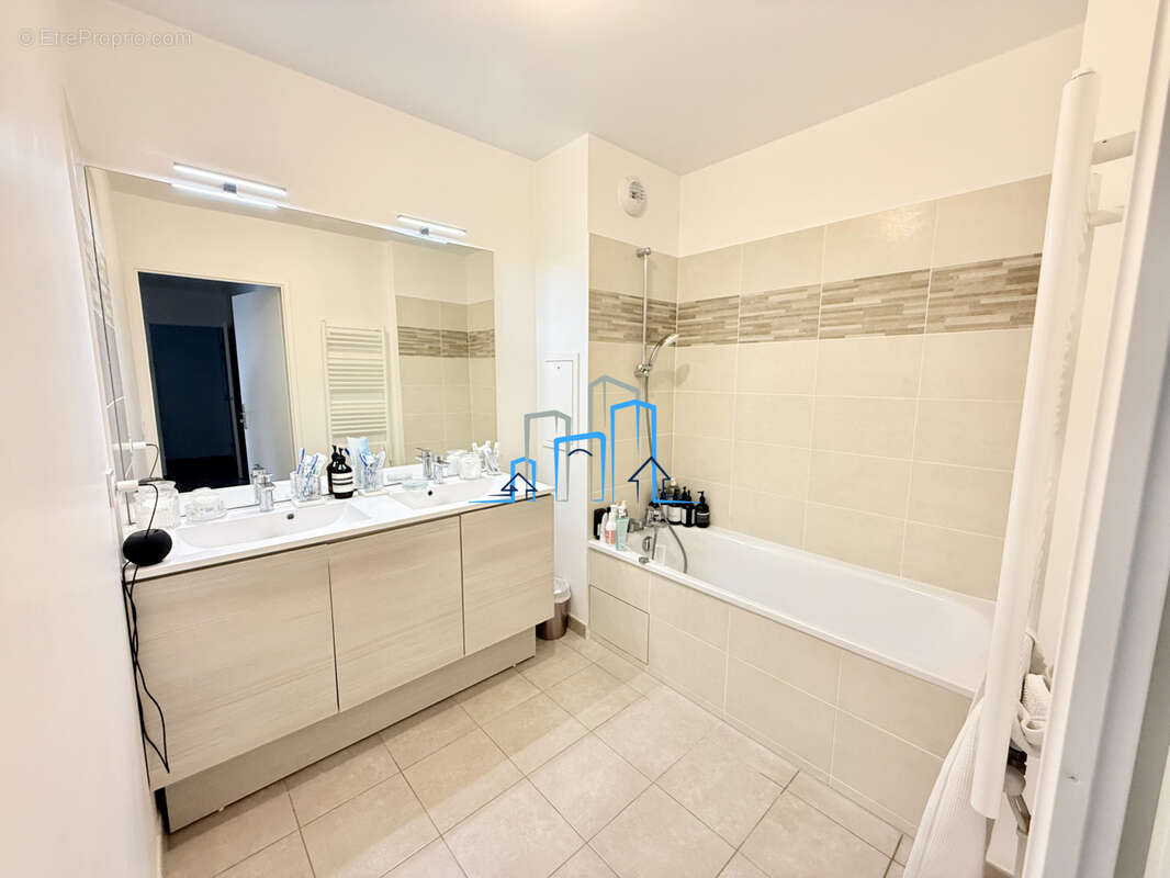 Appartement à VILLEMOMBLE