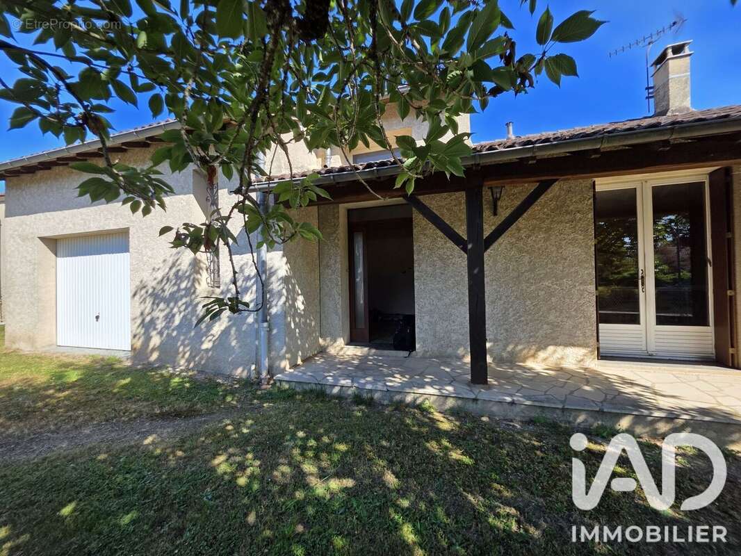 Maison 110 m² à Bretenoux  - photo 2