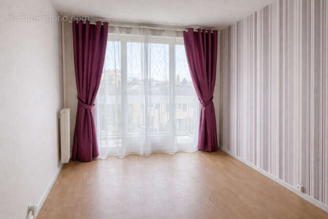 Appartement à ELANCOURT