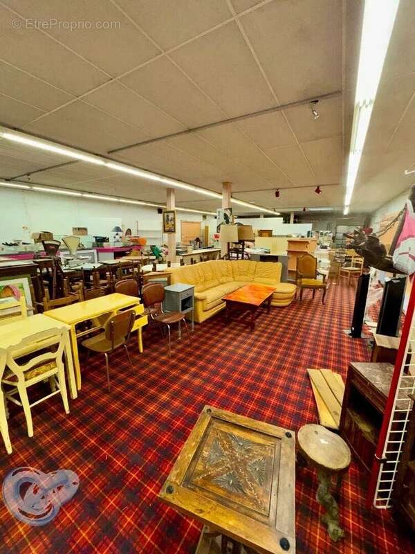 Commerce à CHATELAUDREN