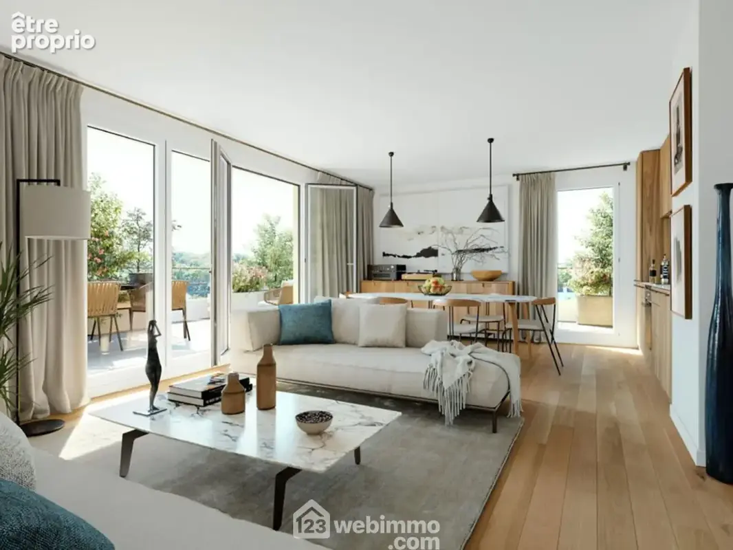 L'appartement se situe au dernier étage de la résidence...