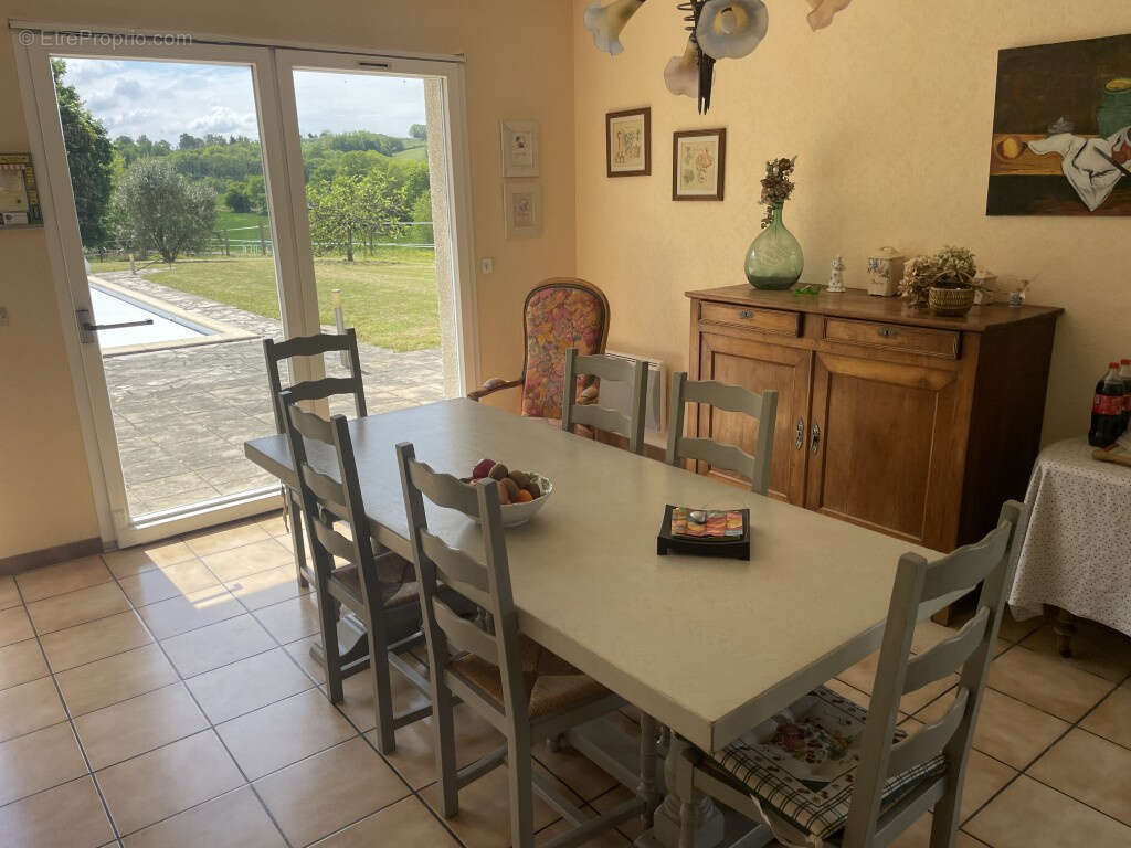 Maison à ORGNAC-SUR-VEZERE