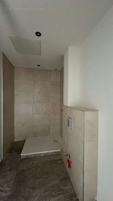 Appartement à SAINT-JUST-MALMONT