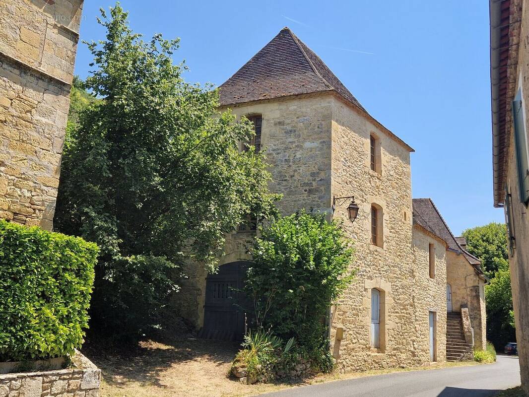 Façade - Maison à COUX-ET-BIGAROQUE
