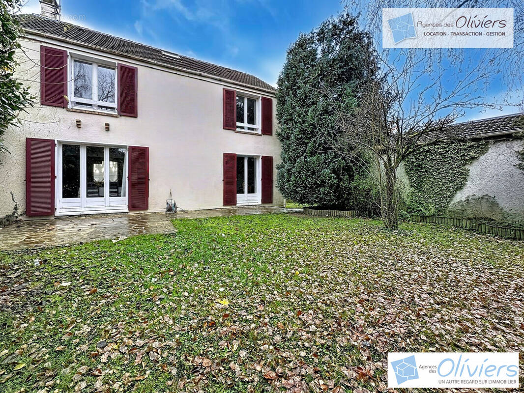 Maison à CHATEAUFORT