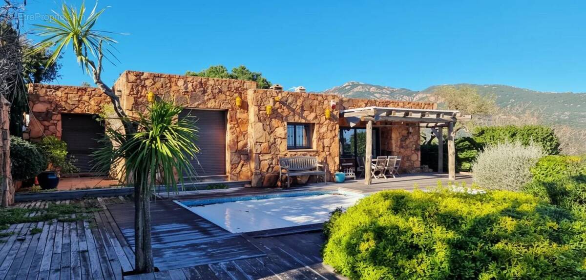 Maison à PORTO-VECCHIO