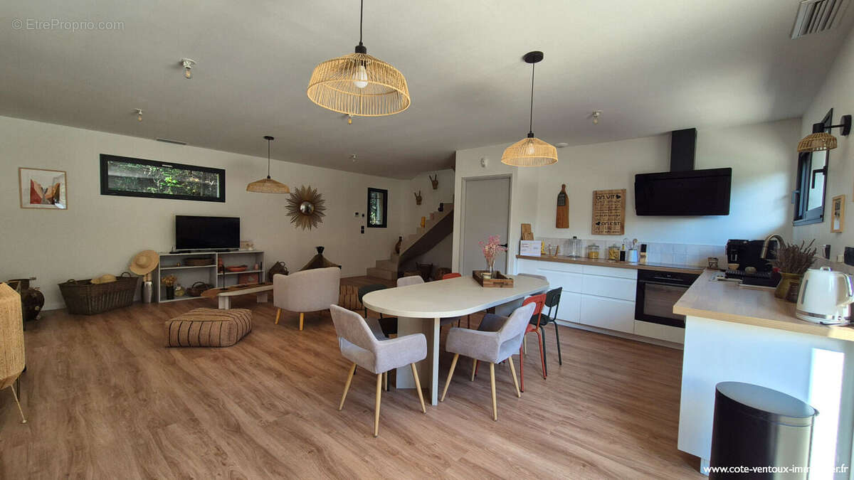 Maison à VACQUEYRAS