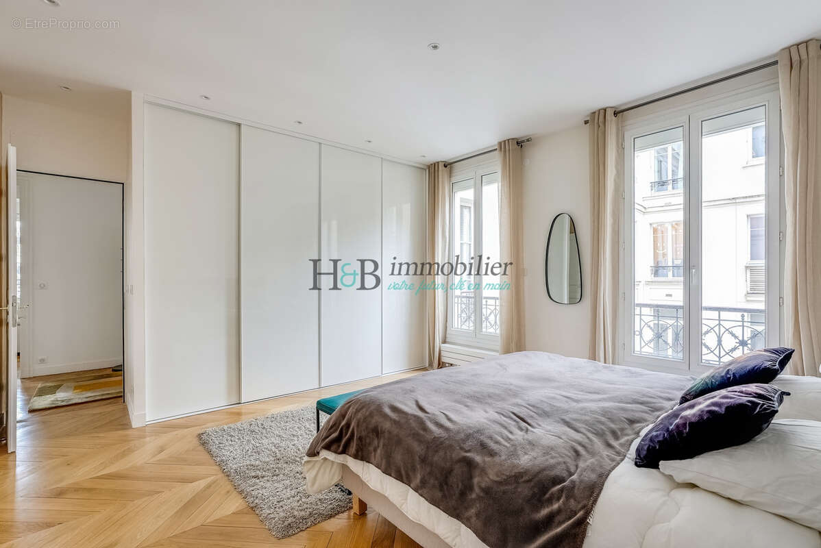 Appartement à PARIS-12E