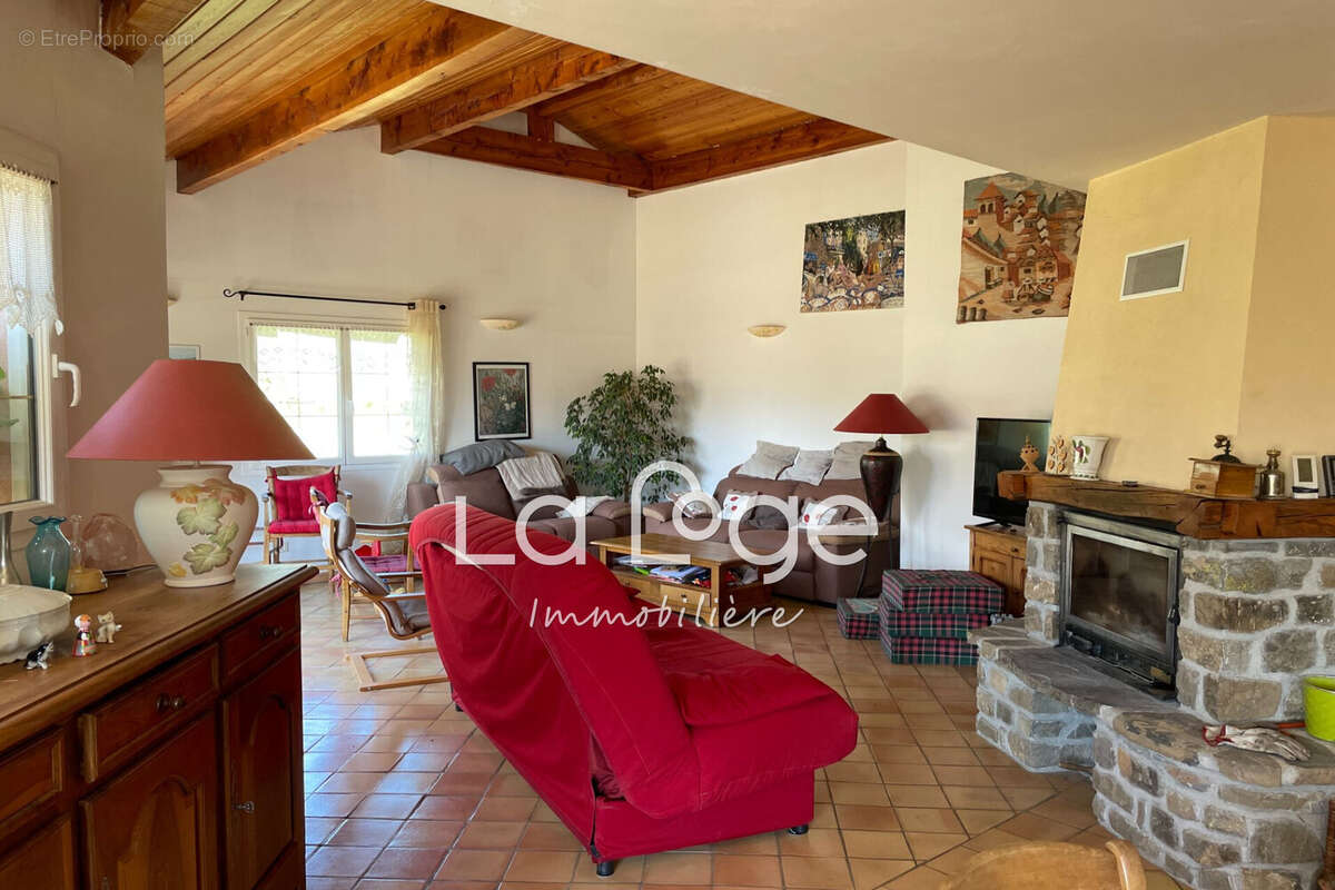 Maison 224 m² à Fouillouse  - photo 6