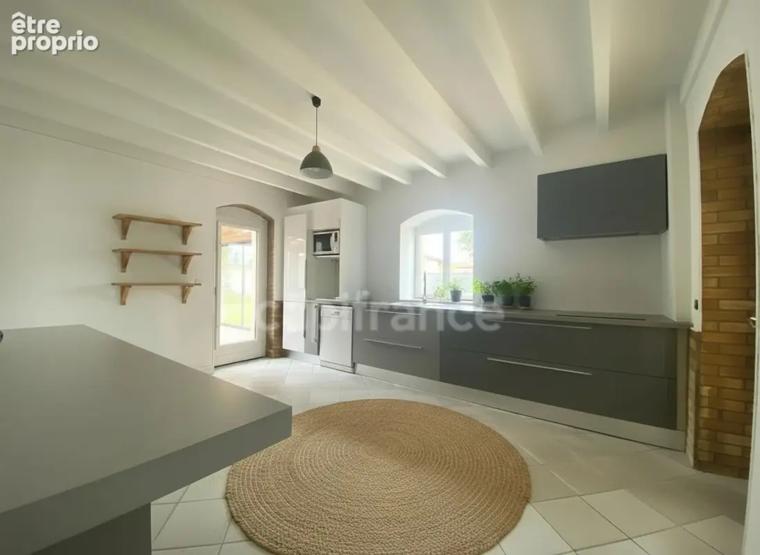 Maison à vendre 6 pièces SAINT MAURICE DE GOURDANS (01) - photo 3