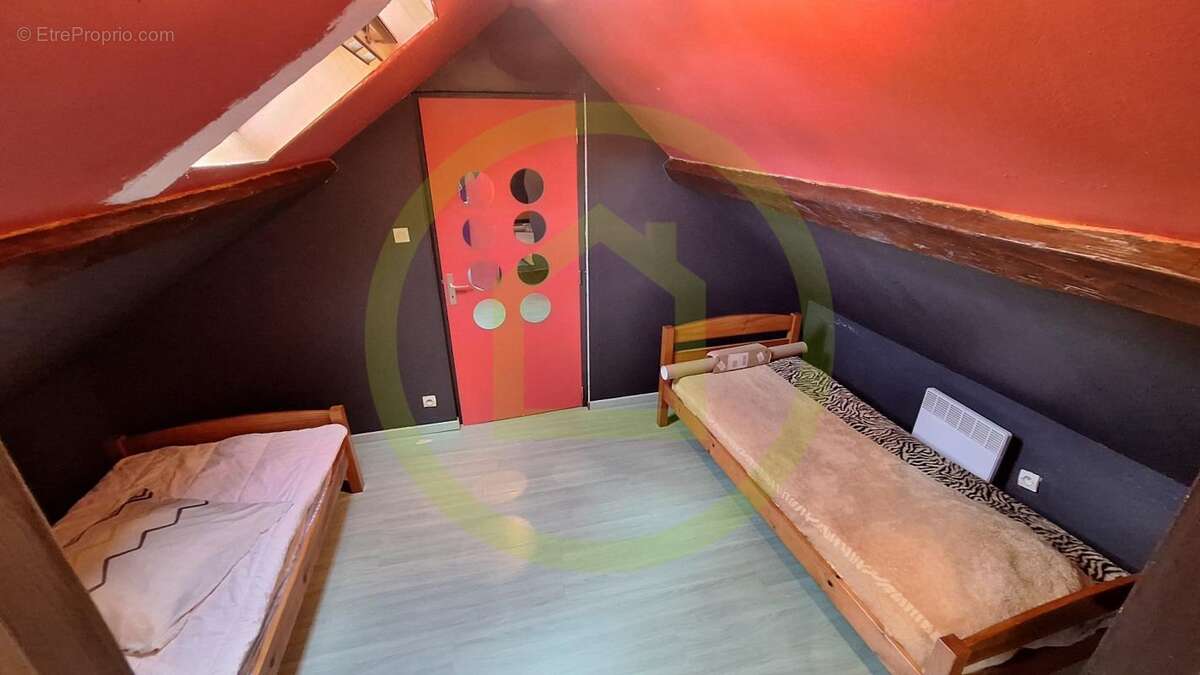 Maison à NEUVILLE-EN-AVESNOIS