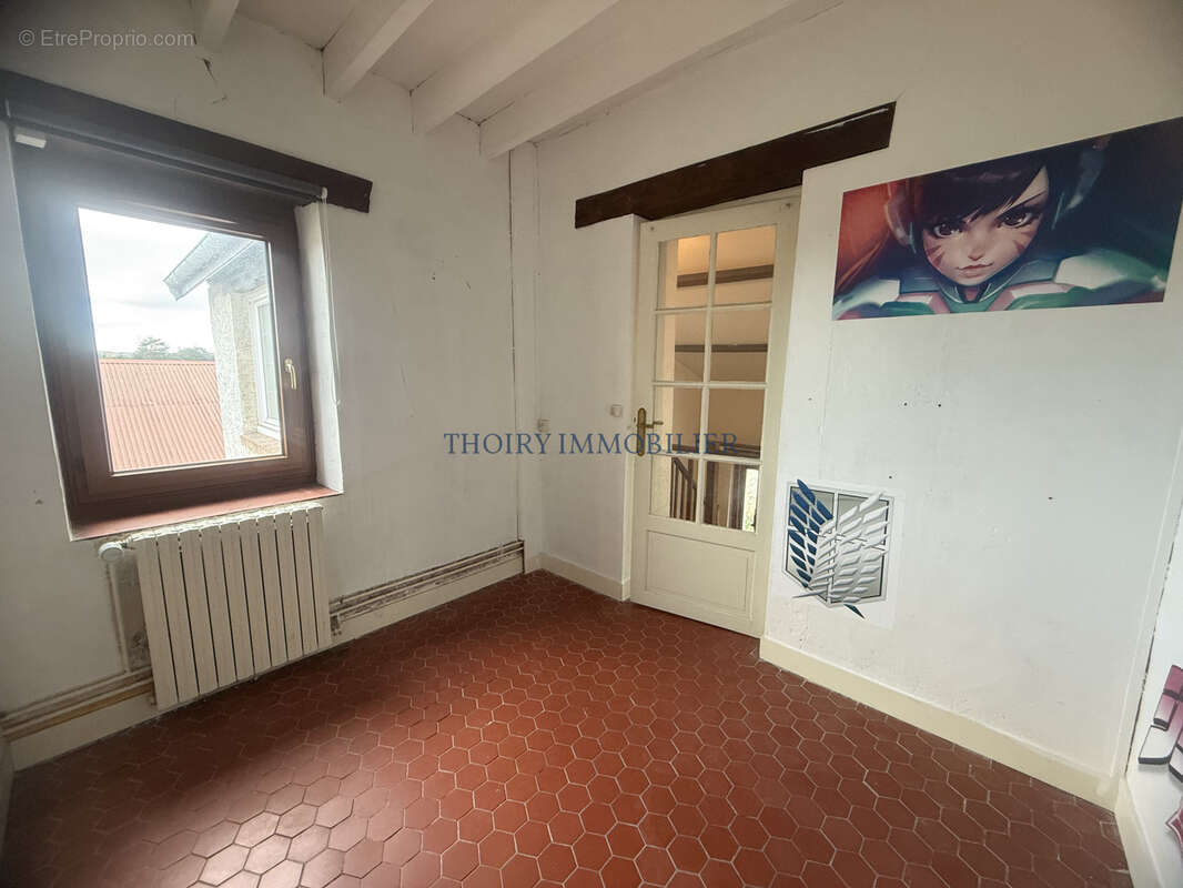 Maison à THOIRY