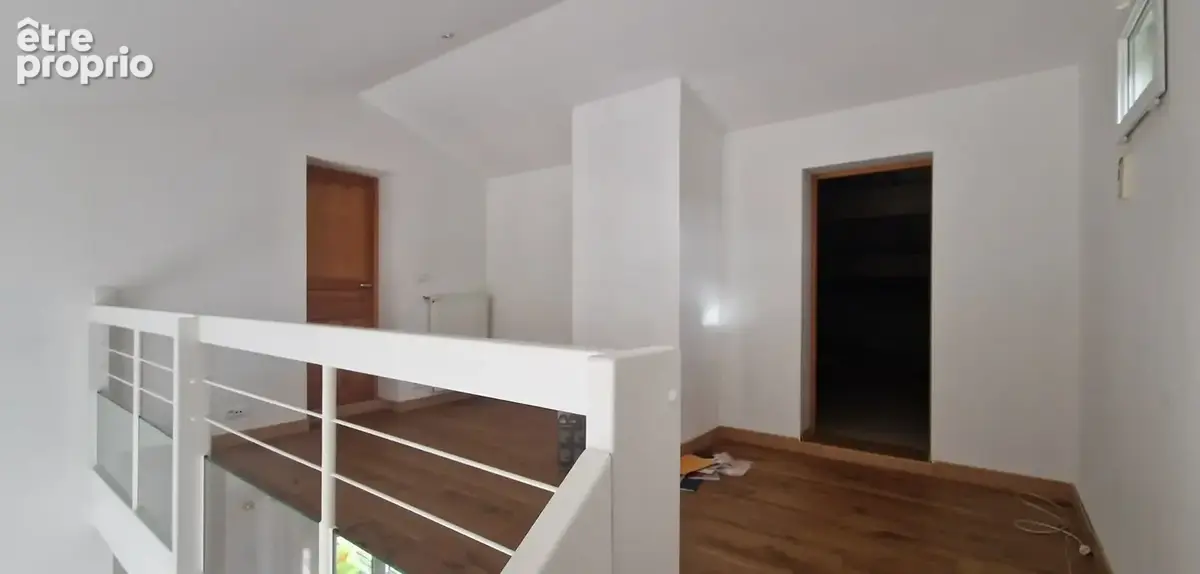 Grande maison à vendre 5 pièces FOUQUEBRUNE (16) + dépendances sur terrain d'env 6800 m2 - photo 17