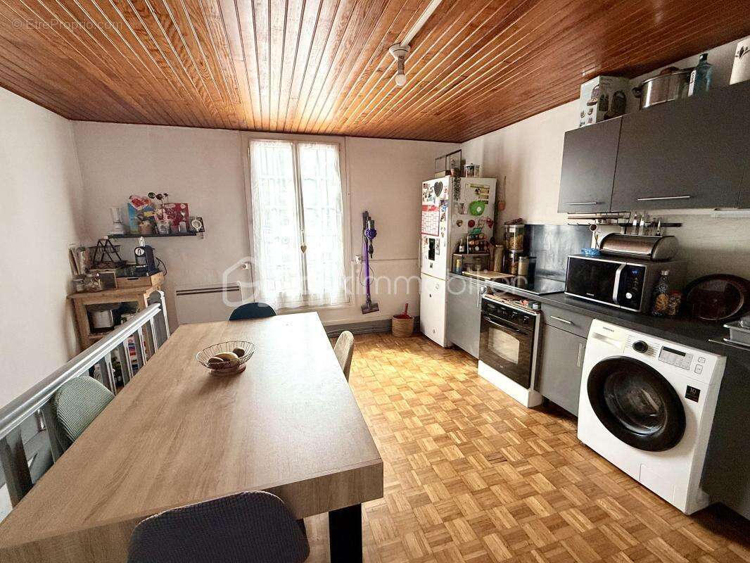 Appartement à MARINES
