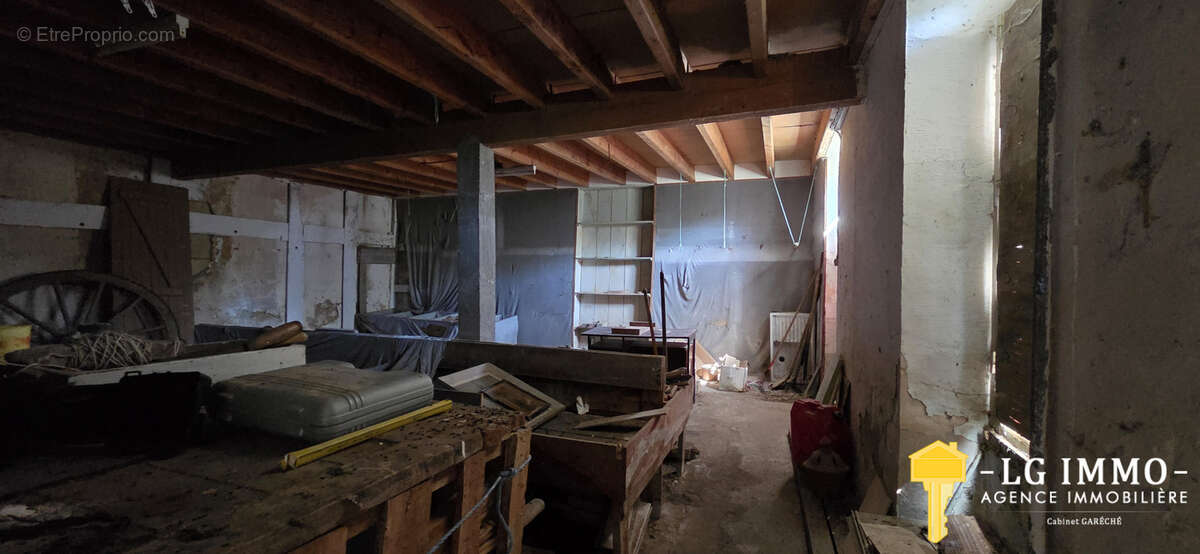 Maison charentaise de 153 m2 + dépendances et jardin - photo 23