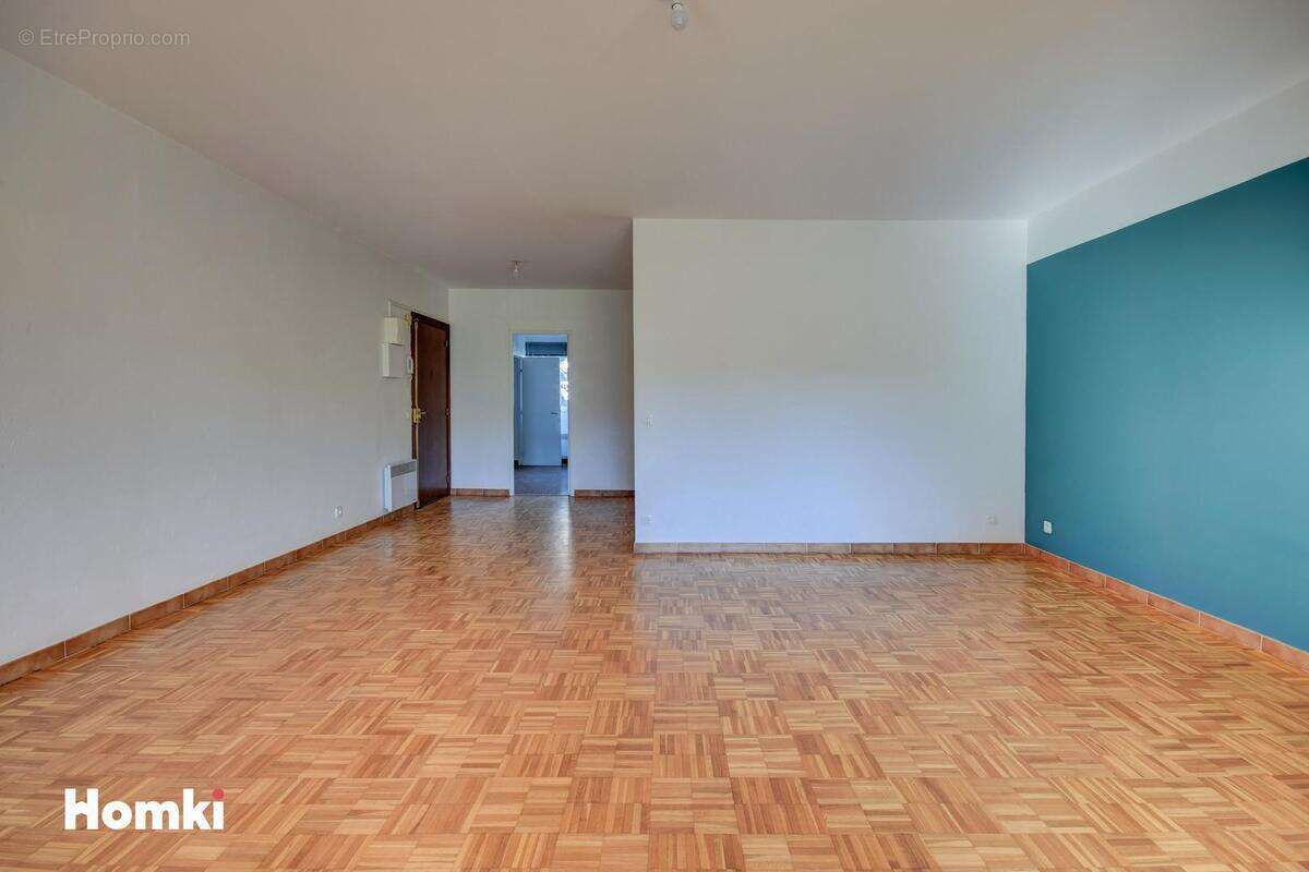 Appartement à MARSEILLE-9E