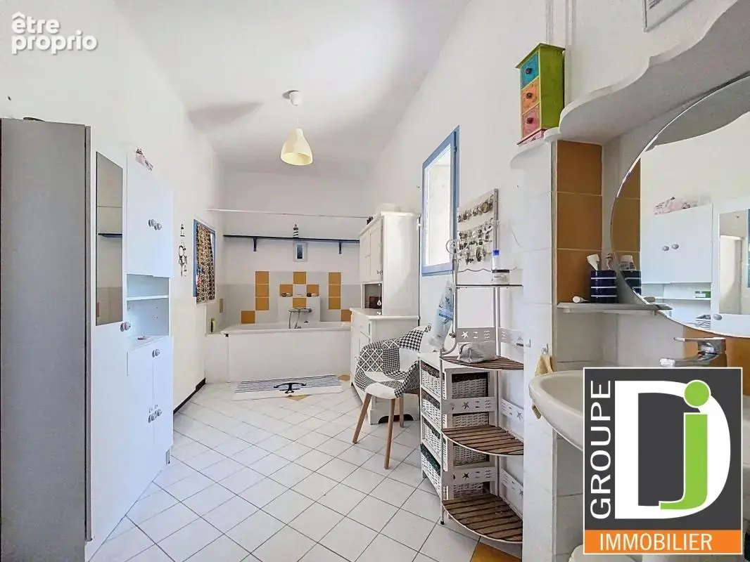 Batisse de caractère à vendre à Upie, avec grandes dépendanc - photo 10
