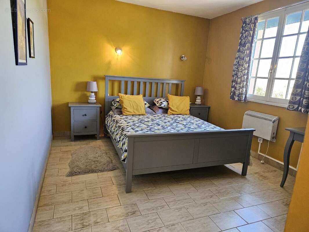 Maison à CASTELNAU-DE-GUERS