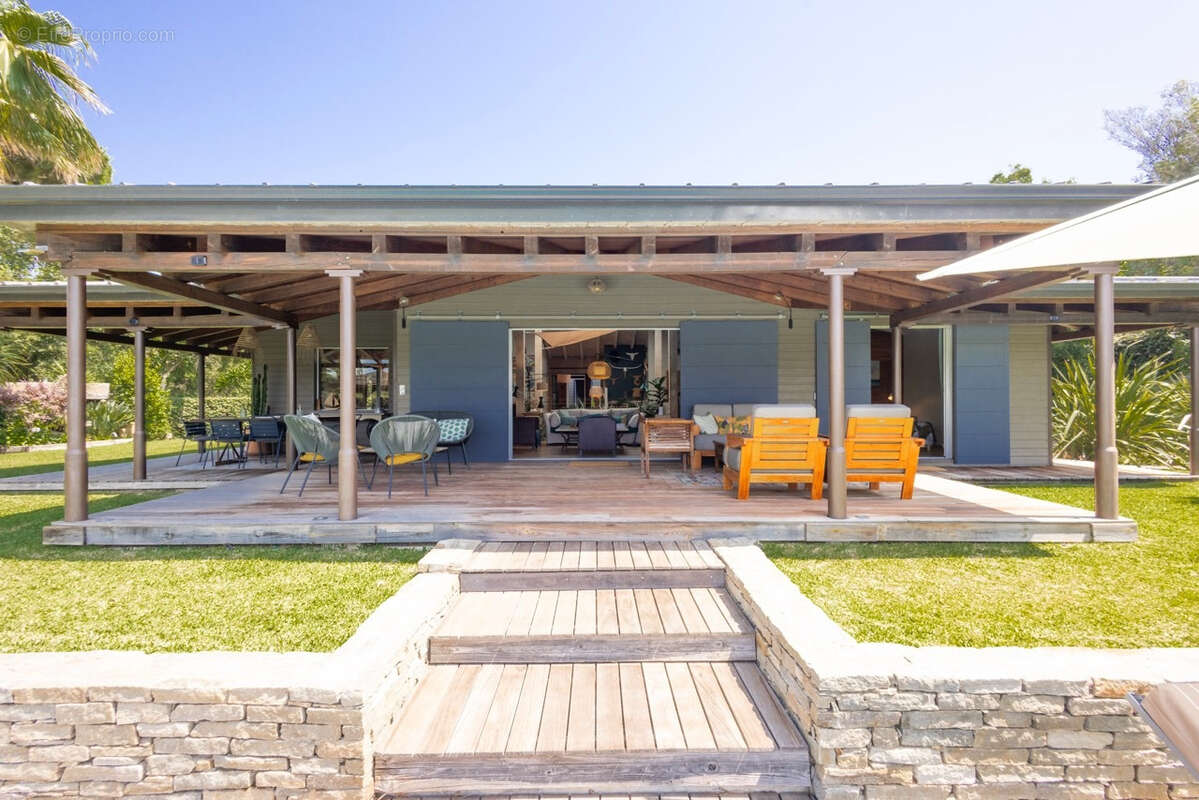 Maison à LA CROIX-VALMER