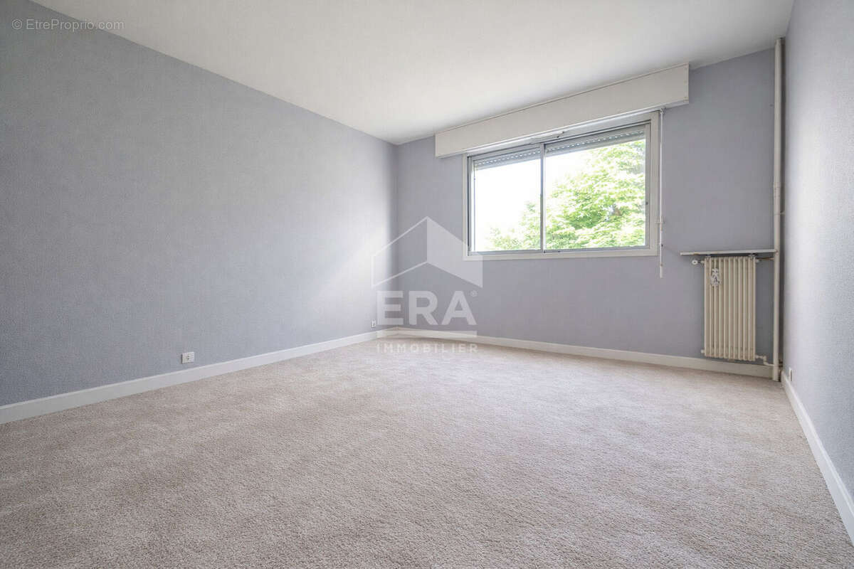 Appartement à ISSY-LES-MOULINEAUX