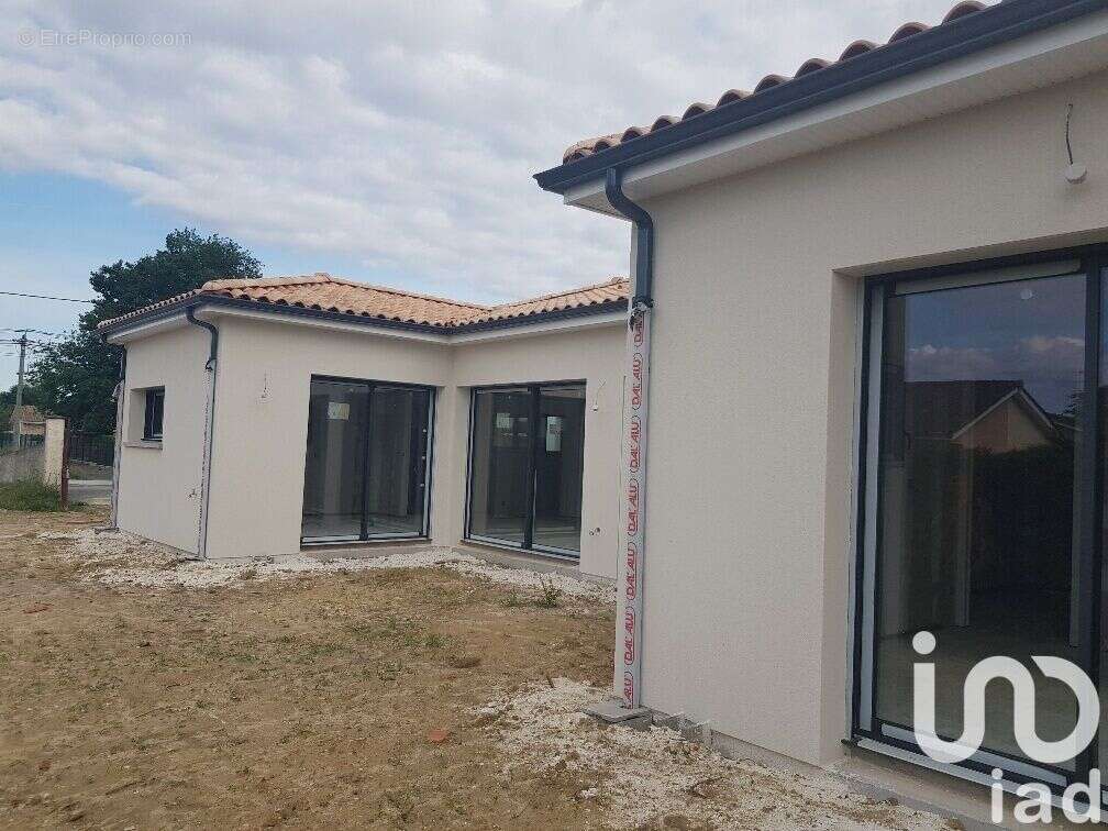 Photo 2 - Maison à PAREMPUYRE