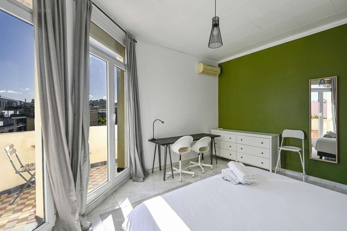 Appartement à MARSEILLE-3E