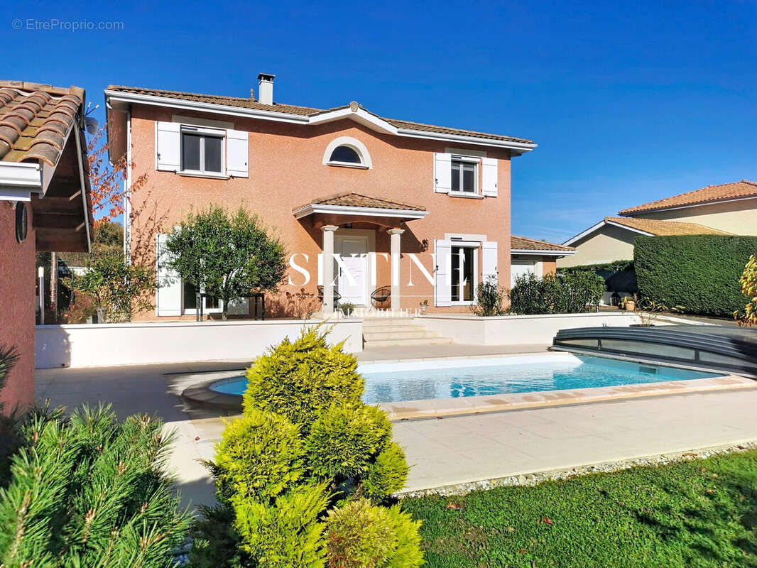 Maison à VERNIOZ