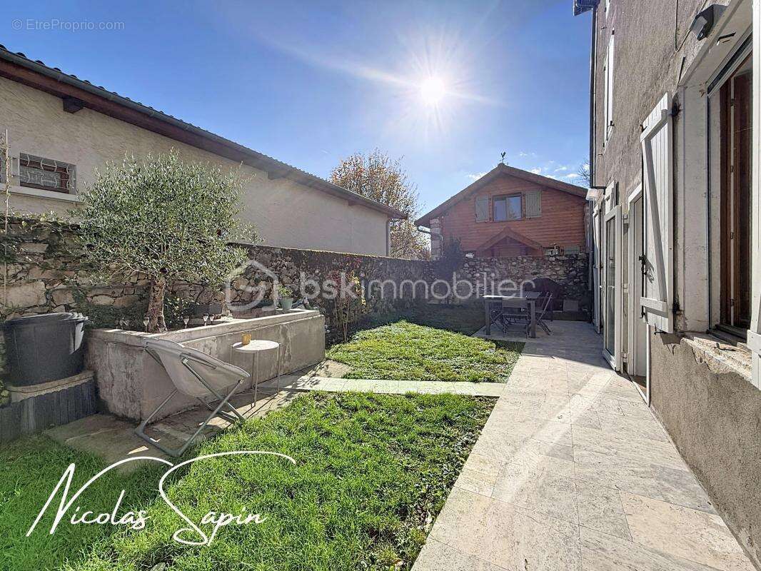 Appartement à VARCES-ALLIERES-ET-RISSET