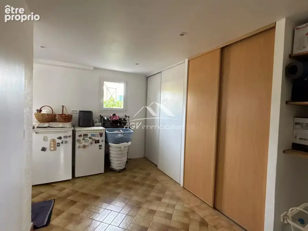Maison avec garage , dépendance sur 2761 m² de terrain constructible - photo 16