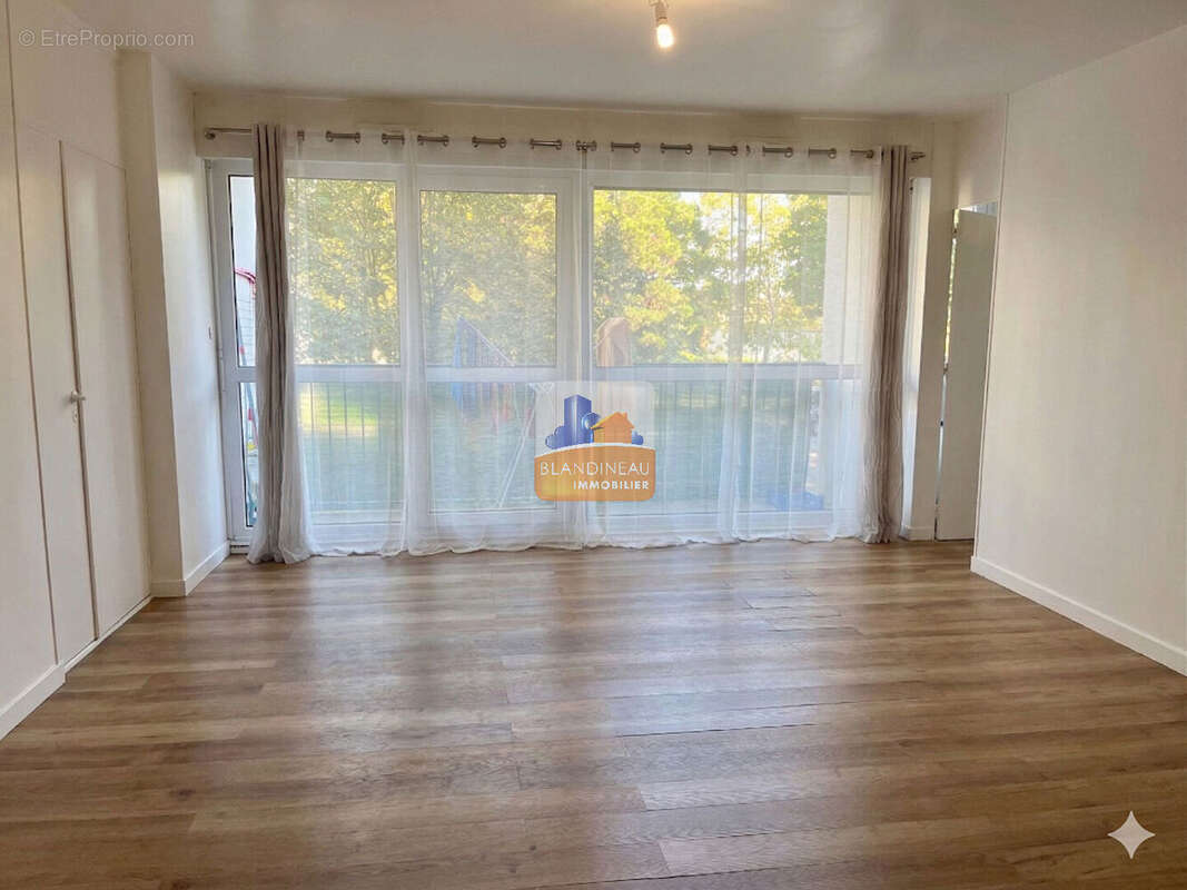 Appartement à REZE