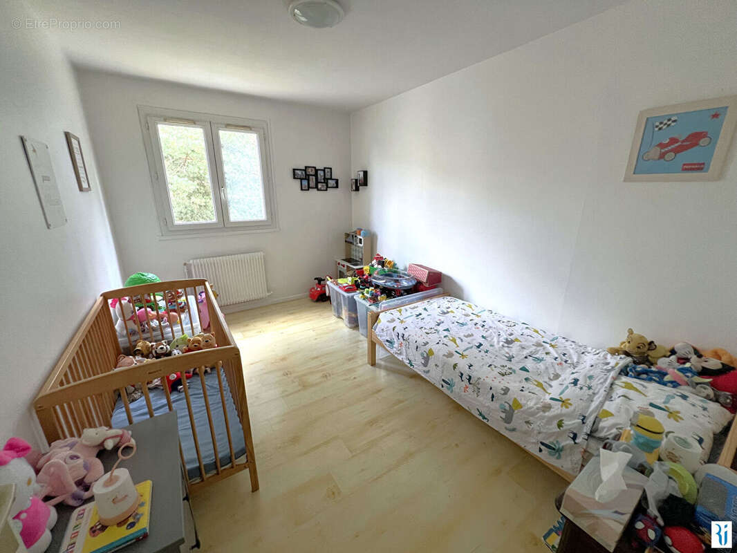 Appartement à LE MESNIL-ESNARD