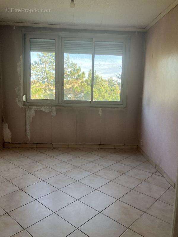 Appartement à BRON
