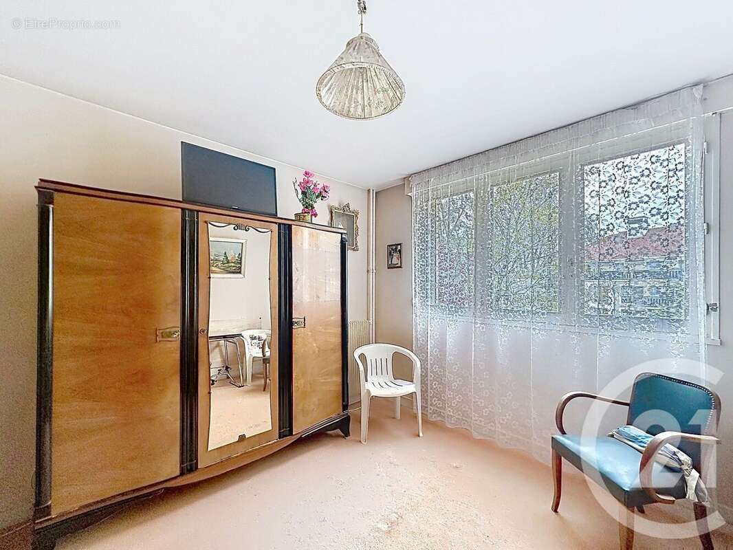 Photo 6 - Appartement à CHOISY-LE-ROI