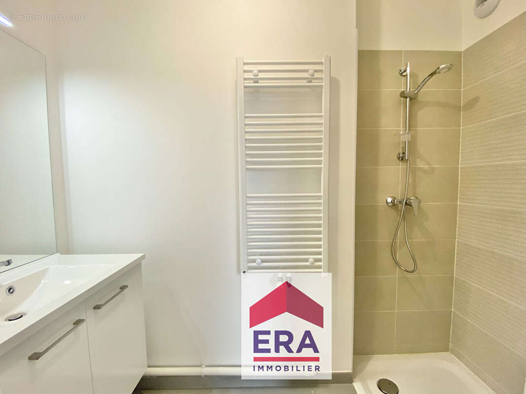 Appartement à SARTROUVILLE