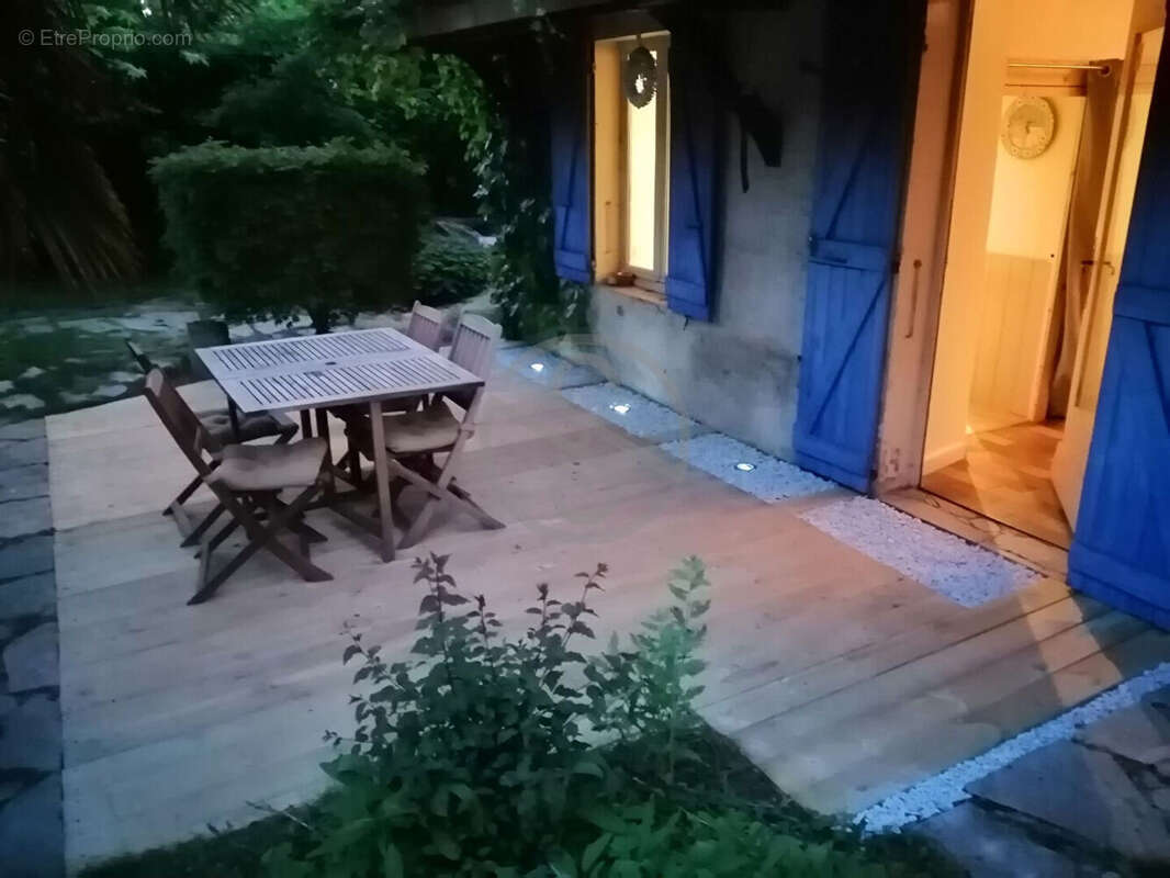 Maison à SAINT-SIMEON-DE-BRESSIEUX