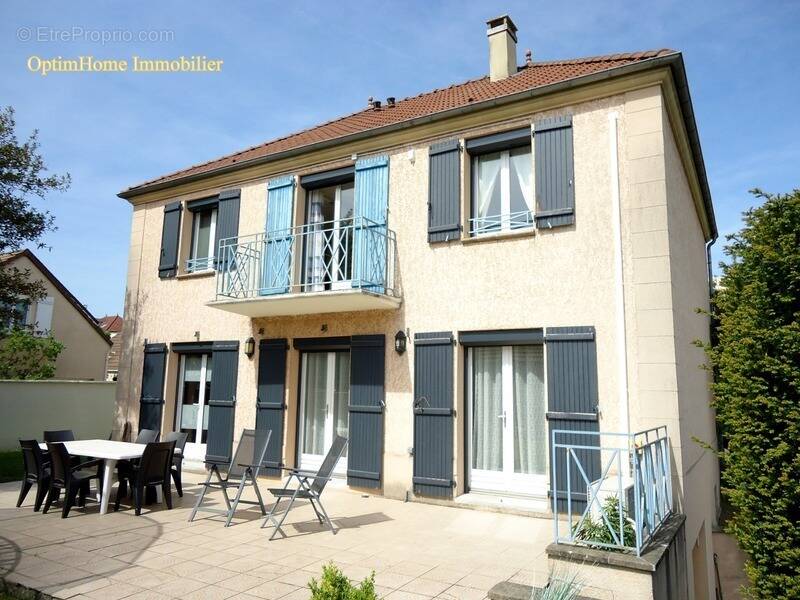 Maison à MONTMAGNY