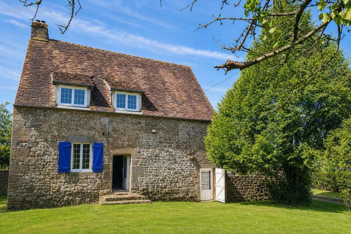Maison à MAGNY-LE-DESERT