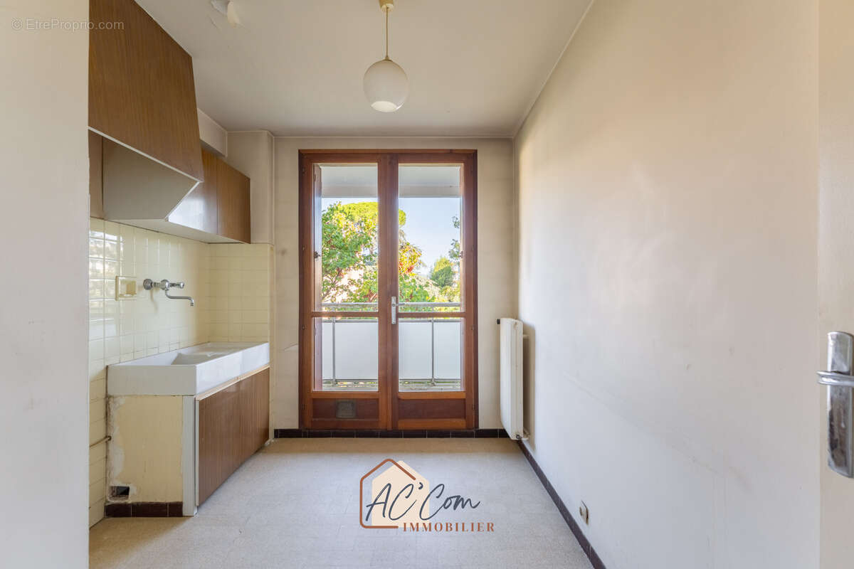 Appartement à MARSEILLE-12E