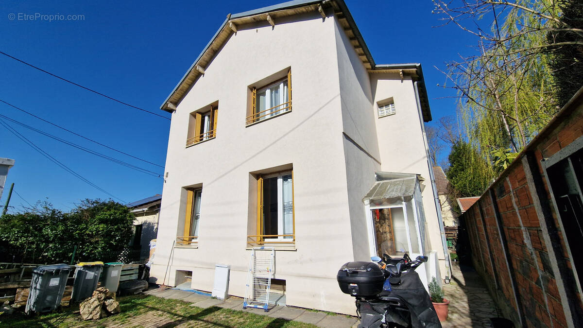 Maison à PUISEUX-EN-FRANCE
