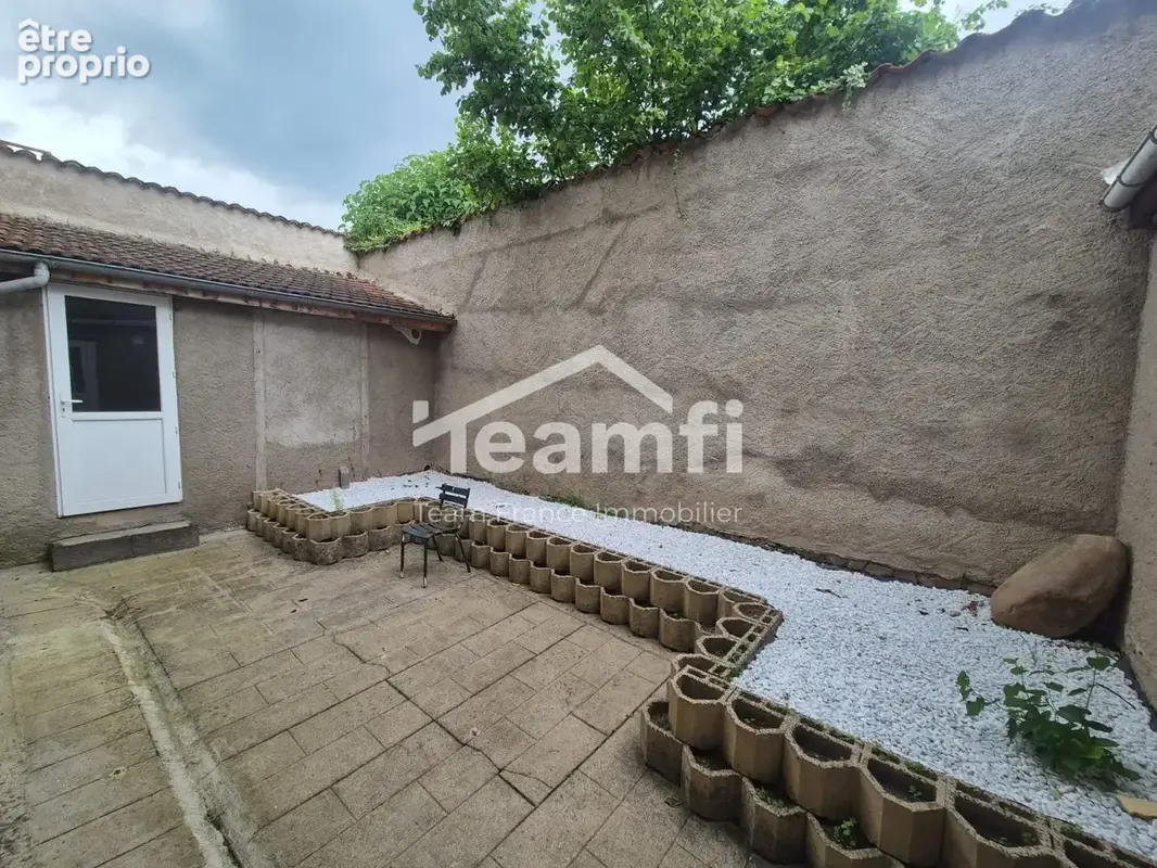 Appartement 200 m² à Courpiere  - photo 6