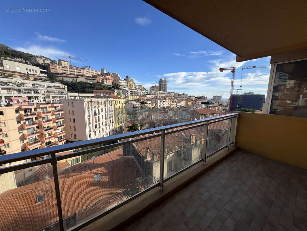 Appartement à BEAUSOLEIL