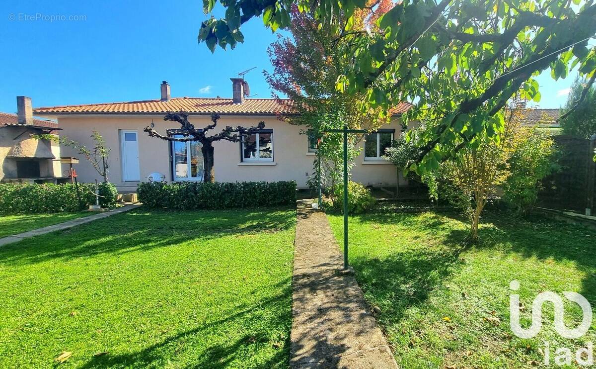 Photo 1 - Maison à SAINT-JUERY